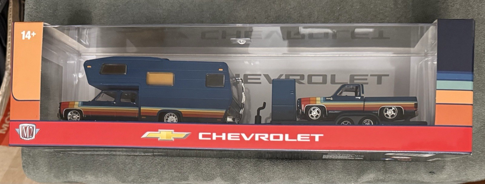 M2 Hauler 1975 Chevrolet Cheyenne Super 30 & 1978 C10 Silverado 36000-100 1/64