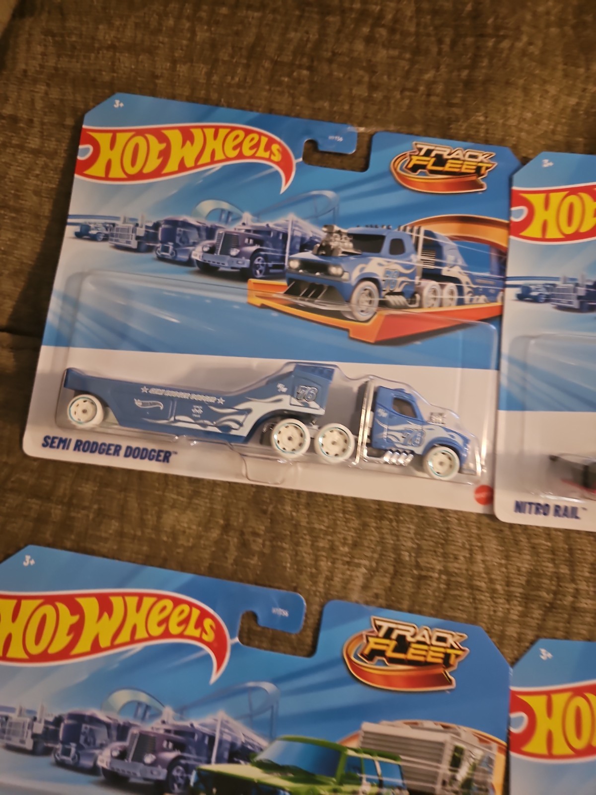 Hot Wheels Track Fleet Lot Of 10 Ultra Magnus Semi Twin Mill Volvo New