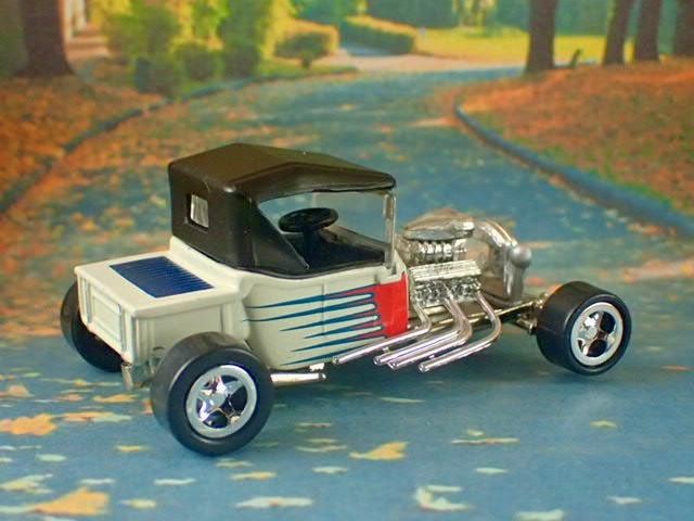 Hot Rod 1923 Ford Model-T Blown Flathead V8 Pickup 1/64 Scale Limited Edition W