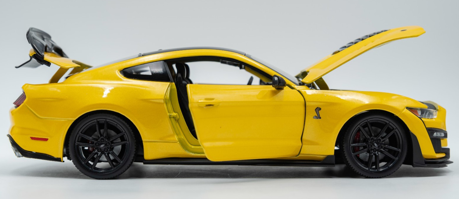 Maisto 1:18 Scale Special Edition – 2020 Mustang Shelby GT 500 Metallic Yellow