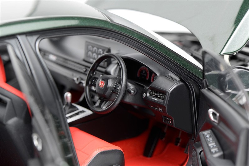 Motorhelix 1/18 Honda Civic Type R FL5 Model Car Customized Dark green/Magic