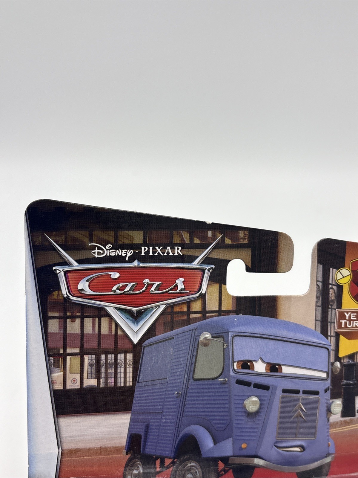 Disney Pixar Cars 2014 Ye Left Turn Inn – Paul Oilkley 4/7 – Read Condition