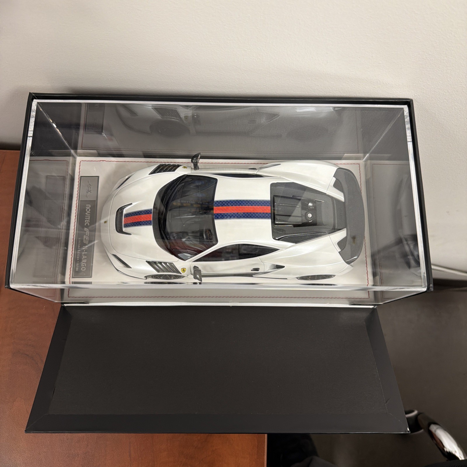 1/18 Ivy Models F8 Novitec in Pearl White with Red stripes 118/199 pcs