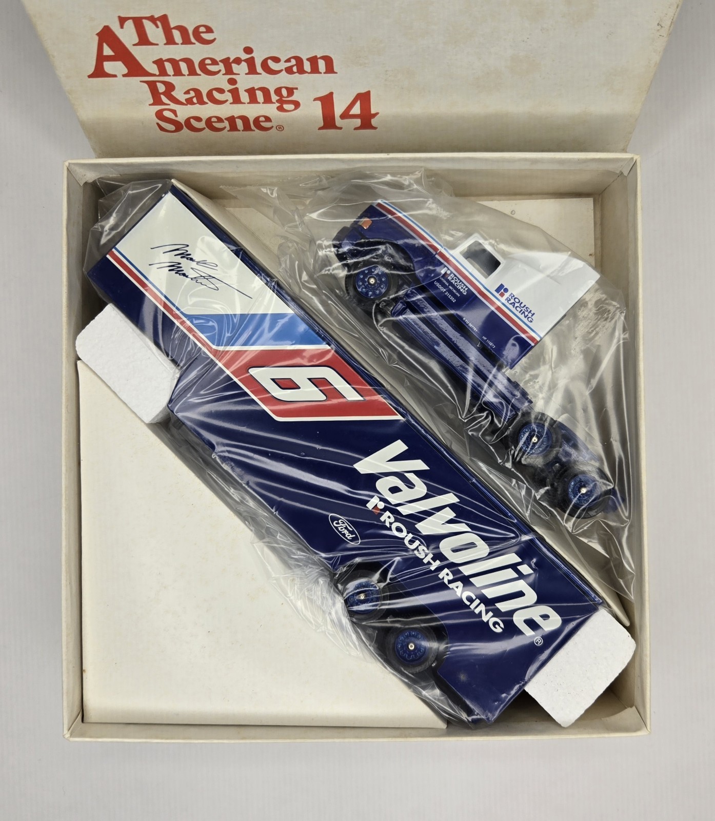Valvoline Winross Semi Truck Nascar Hauler Mark Martin Roush Racing Diecast