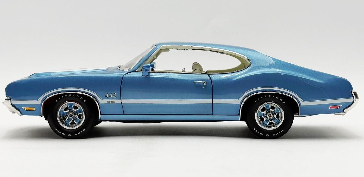 1971 Olds 442 W-30 – New arrival from Acme! – 1:18 Scale Die Cast