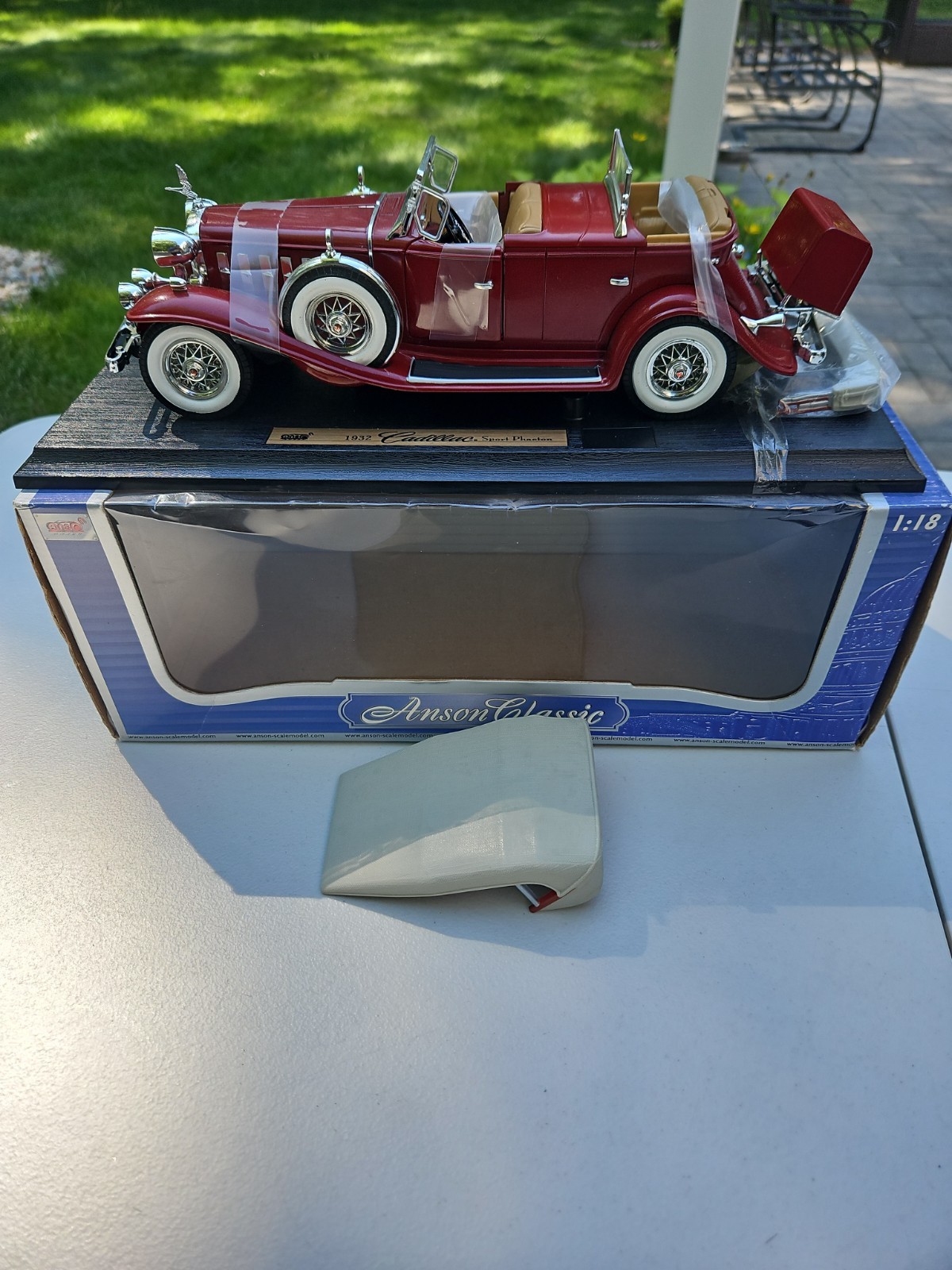 1932 Cadillac Sports Phaeton 1:18 Red