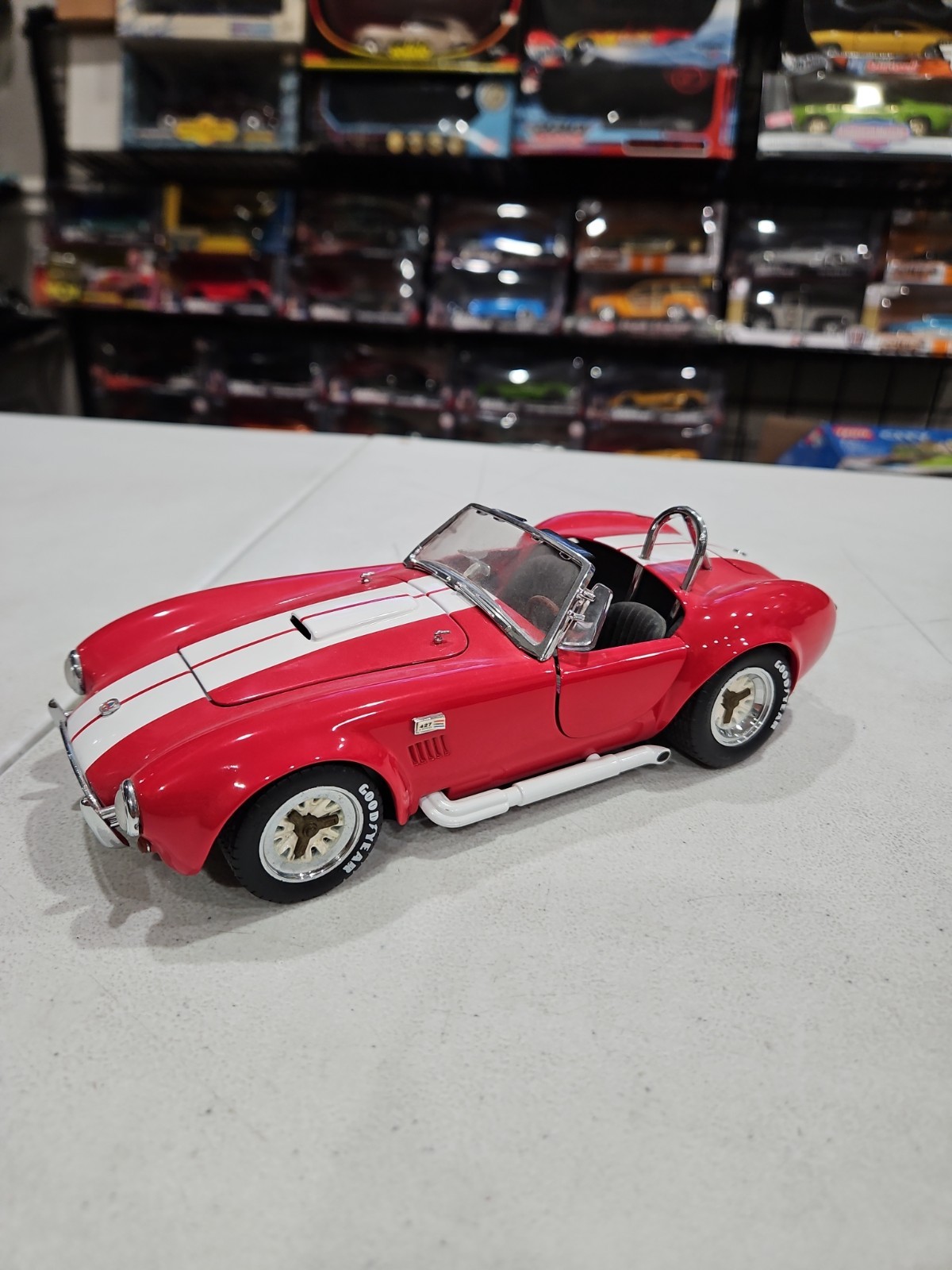 1:18 KYOSHO COBRA 427 RED ON BLACK [NO BOX] AS IS – Missing Gas Cap 🇺🇸 SHIPPED