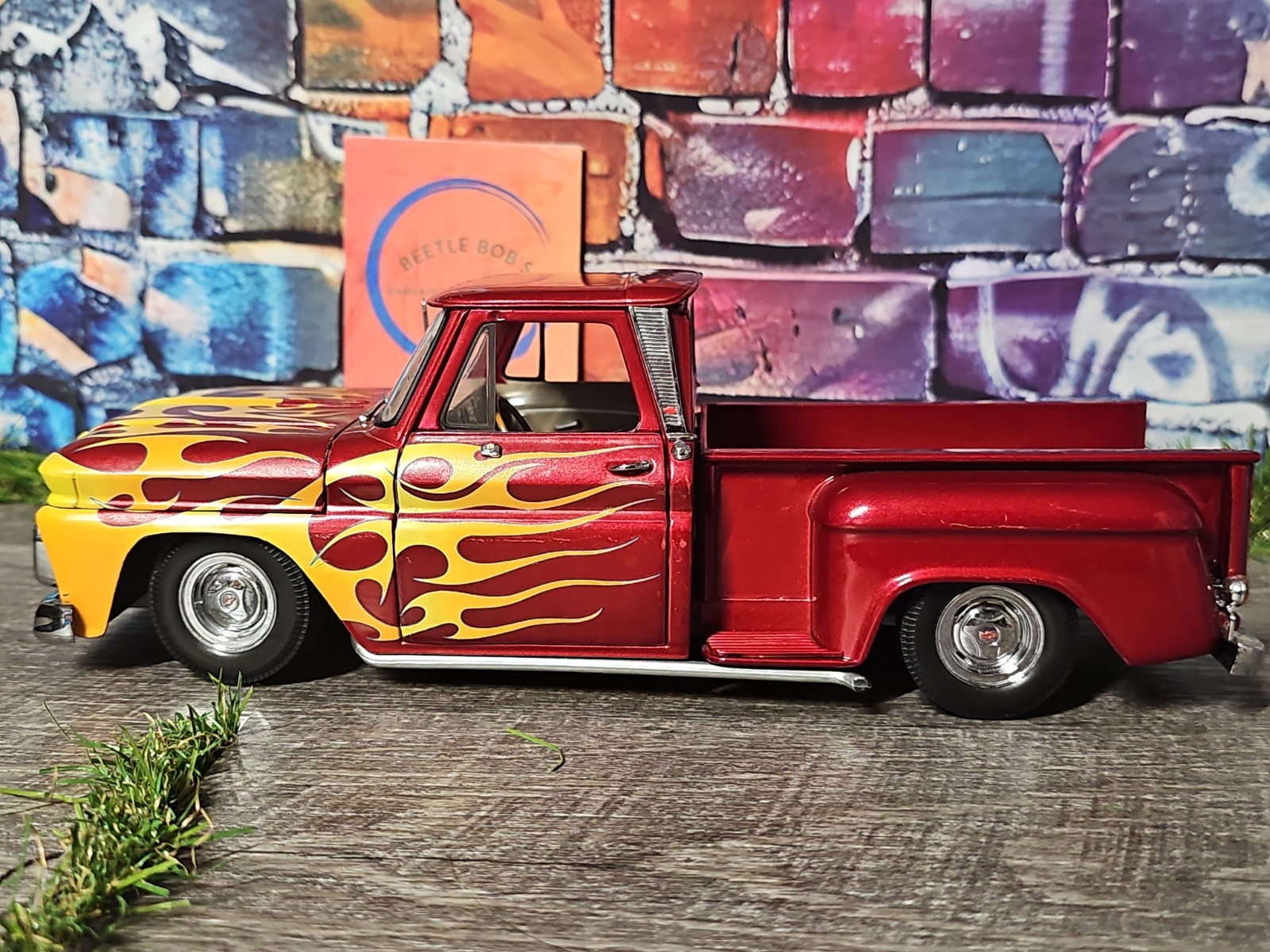 Sun Star 1965 Chevrolet C-10 Stepside Lowrider Pickup 1:18 Diecast Truck NO BOX