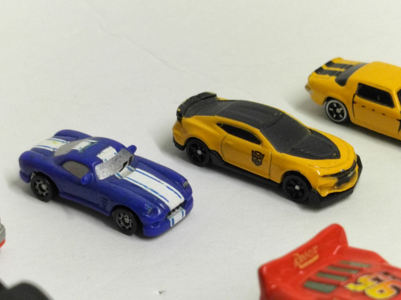 Lot Of 7 Toy Cars Die-cast And Plastic Hot wheels And Other Brands Preowned.