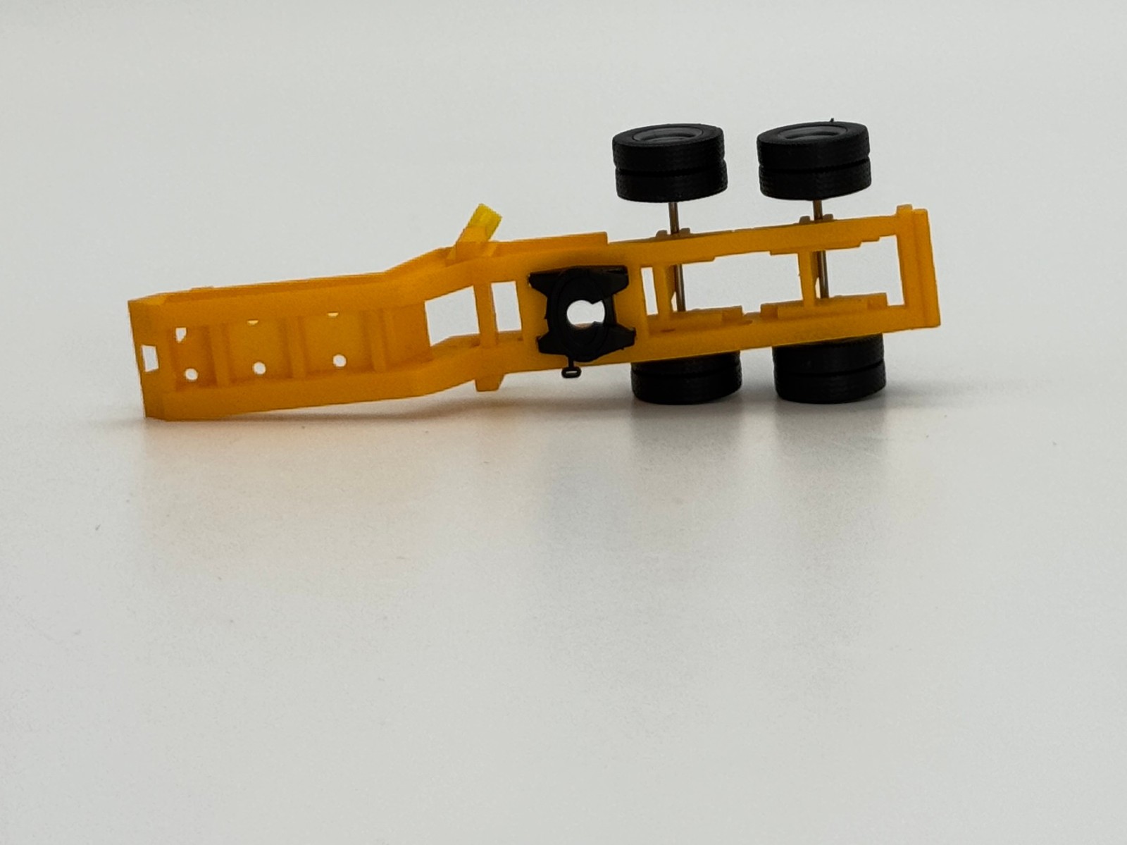 Herpa Promotex Jeep Dolly 2-axle for Lowboy Trailers Yellow HO 1:87