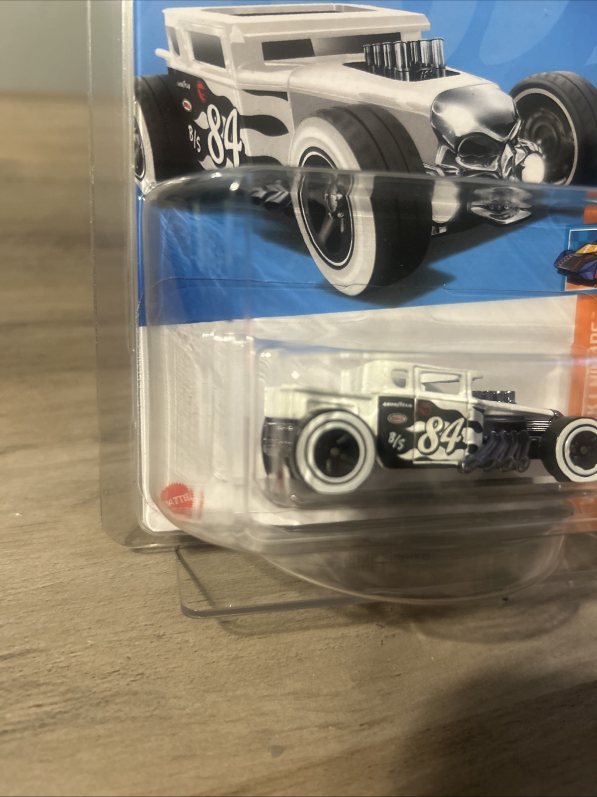 Hot Wheels Treasure Hunt Bone Shaker In Protector Collectors