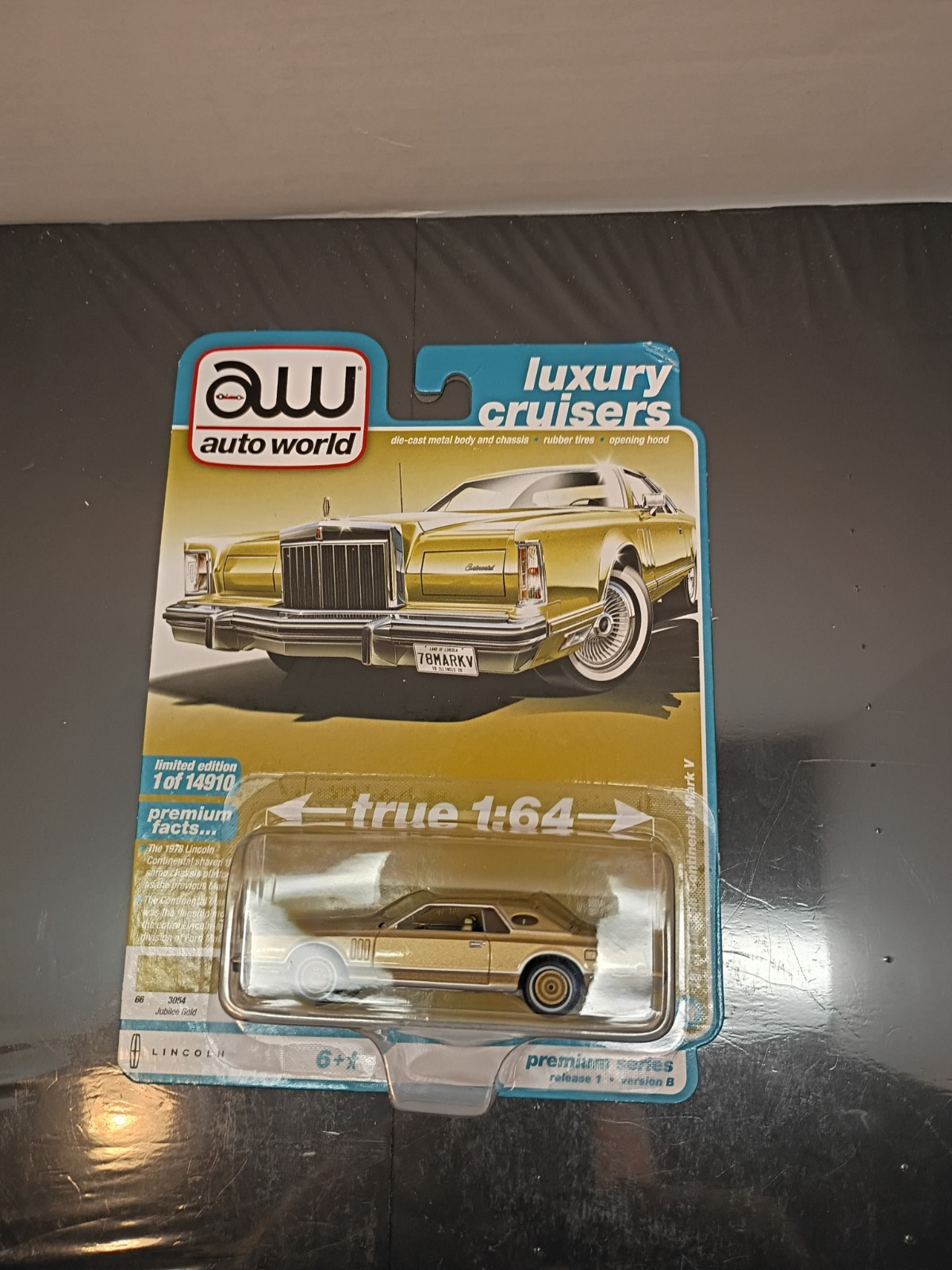 Auto World Premium 2022 Release 1 Set B Complete 6 Set Car Collection 1:64 NEW