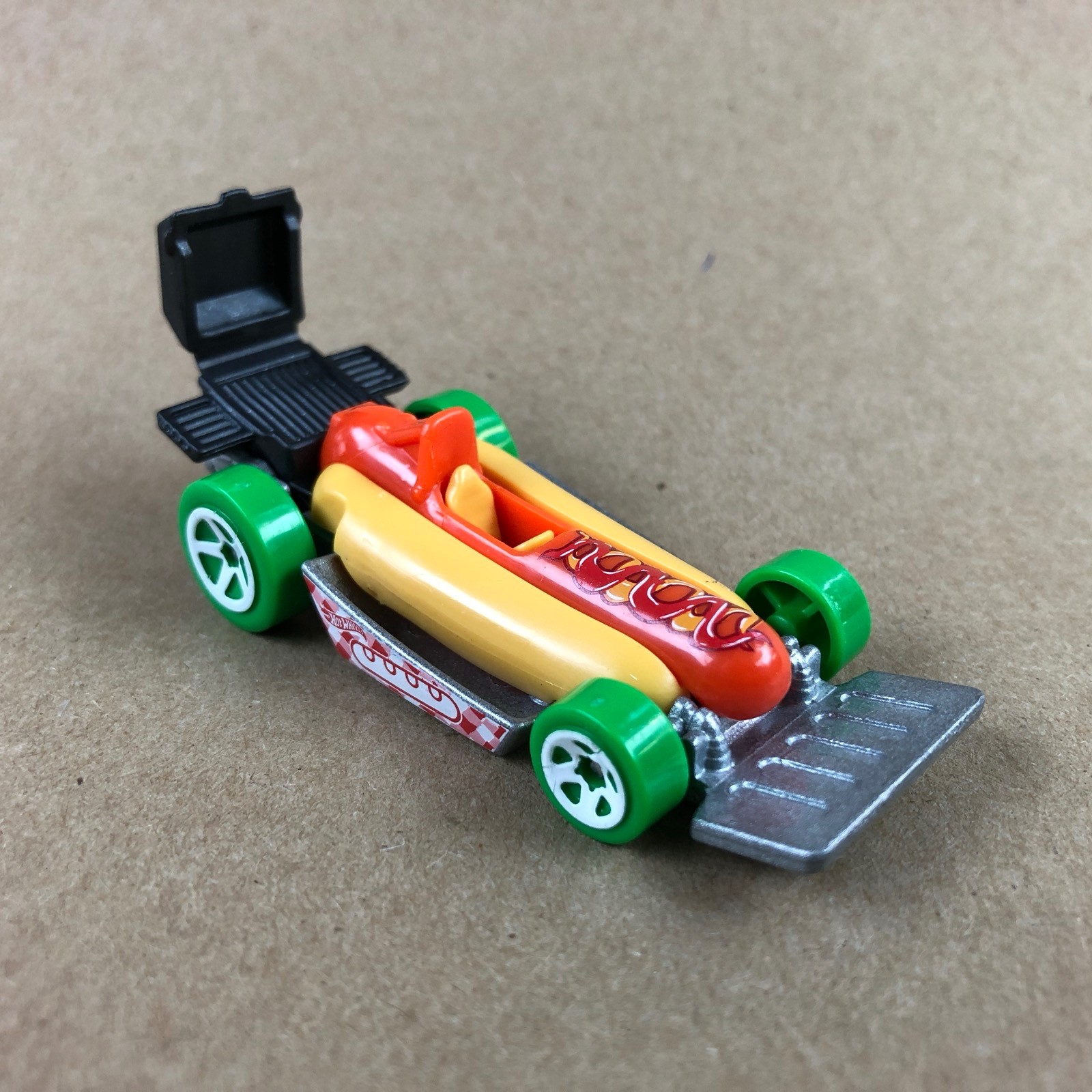 Hot Wheels Street Wiener 88/250 Hot Dog 2024 Lets Race 1:64 Diecast Car Loose