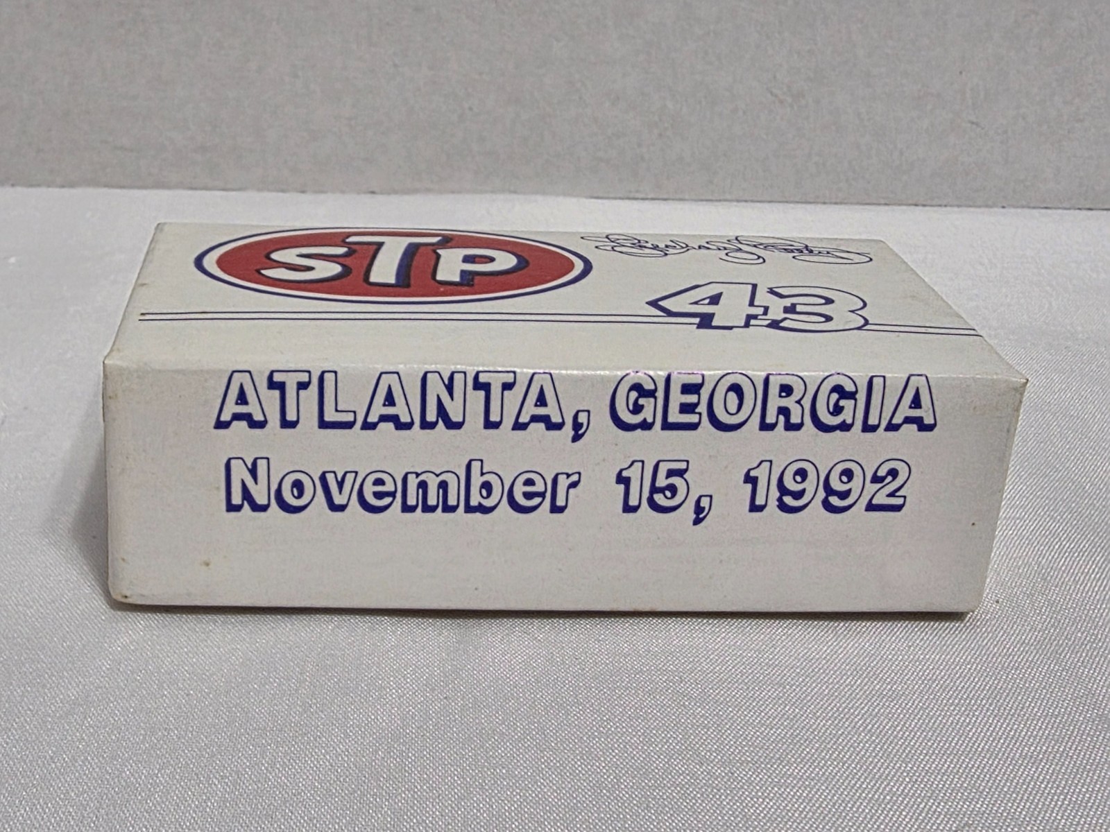 RICHARD PETTY #43 STP ATLANTA GEORGIA REVELL LAST RACE STOCK CAR 1:64 1992