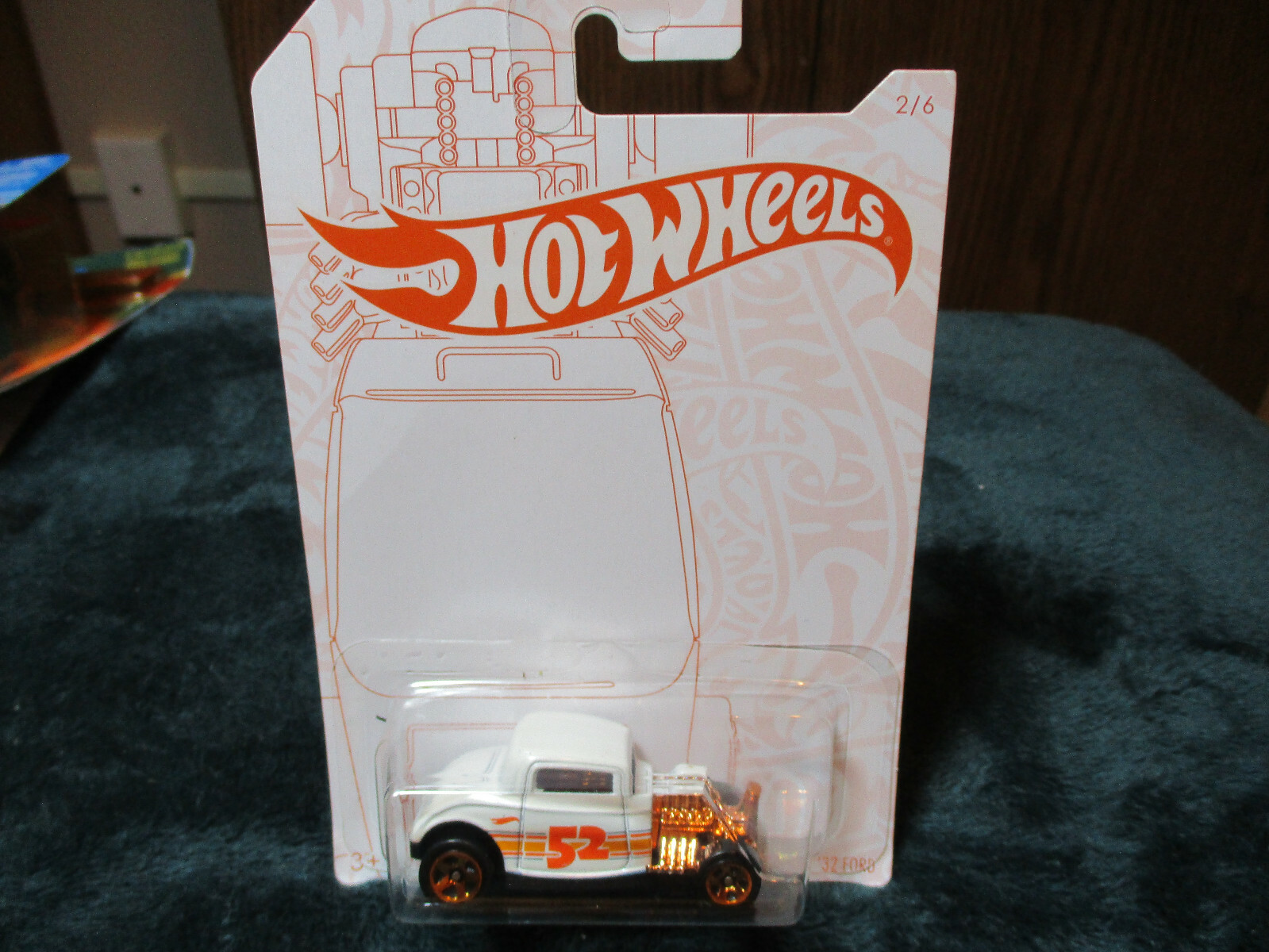 2019 Hot Wheels ’32 Ford Custom Hot Rod White 1/64 Scale Die Cast 2/6