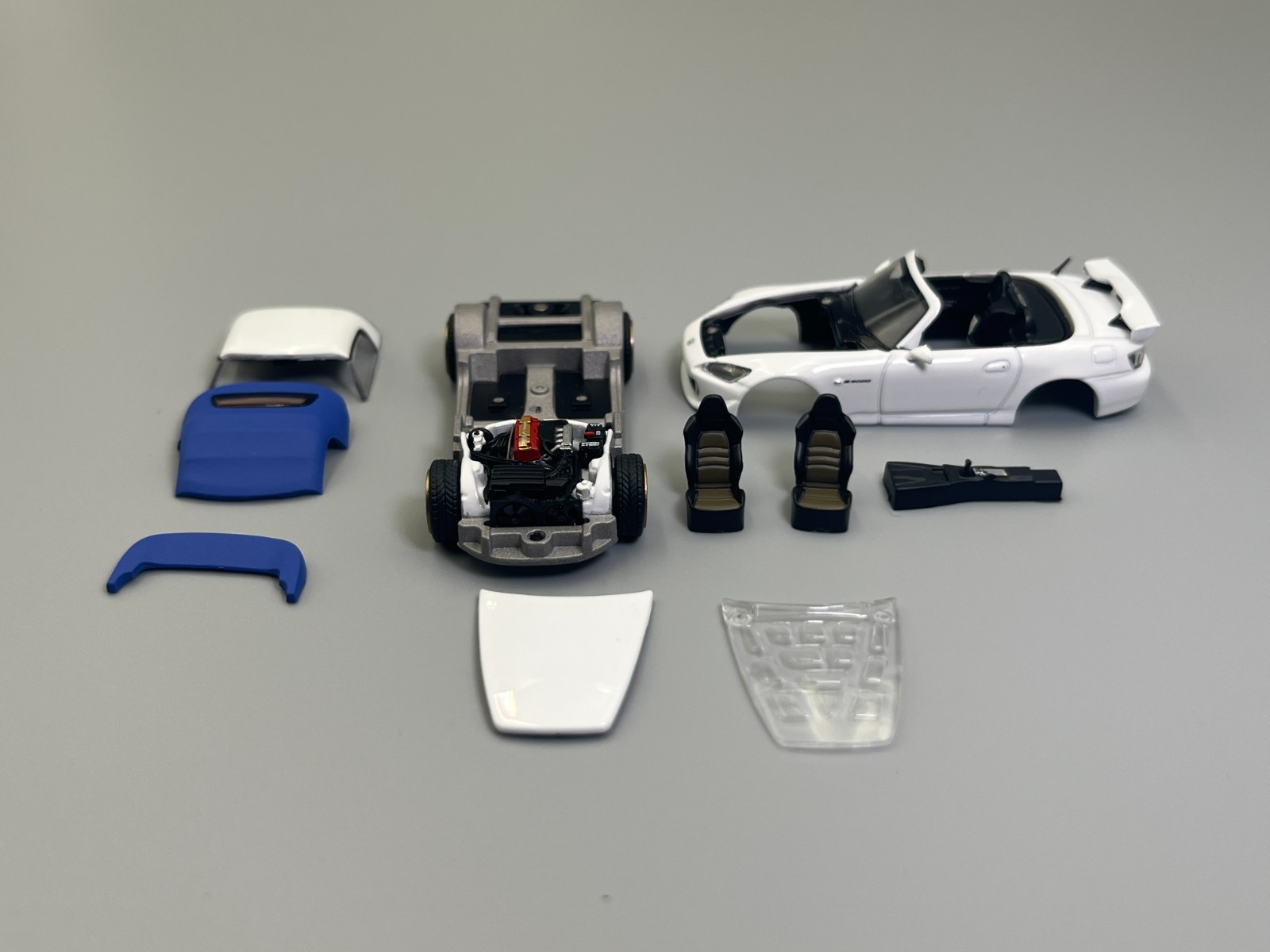 Honda S2000 Type S AP2 White Hardtop Convertible Kit MotorHelix 1/64 scale