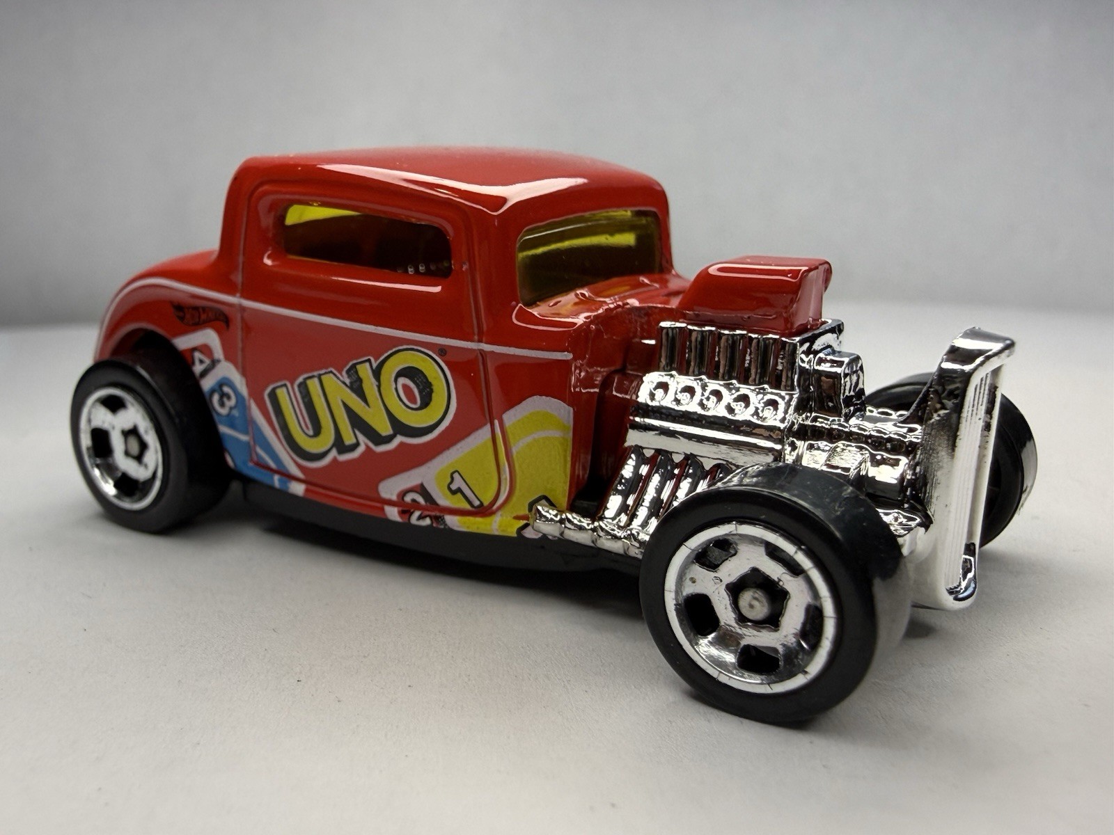 Hot Wheels Mattel Games Series Red ’32 Ford Coupe 1/64 Diecast Uno Lot # 8768