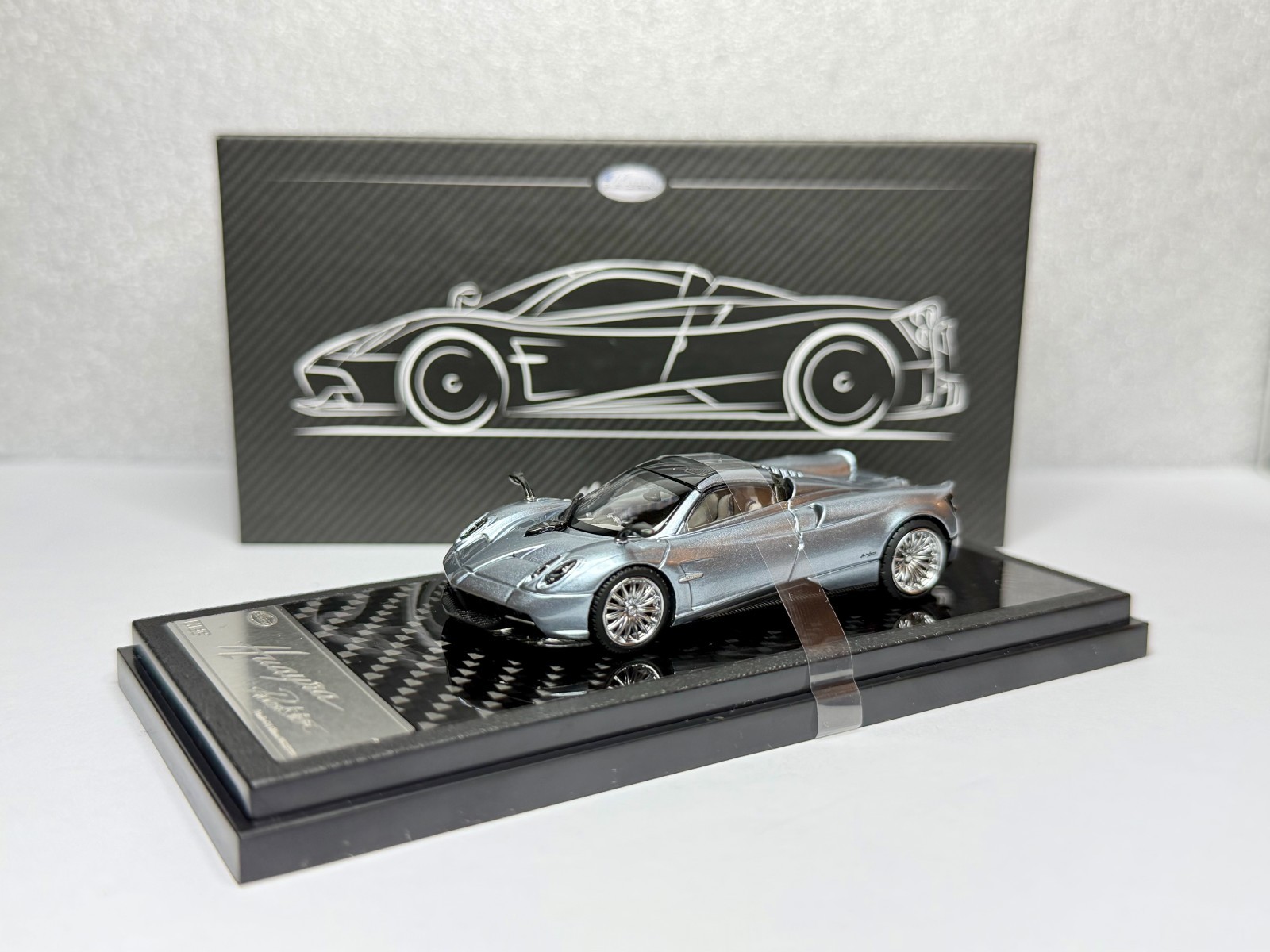 LCD 1:64 Pagani Huayra Roadster Ice Blue HEC 2026 Exclusive