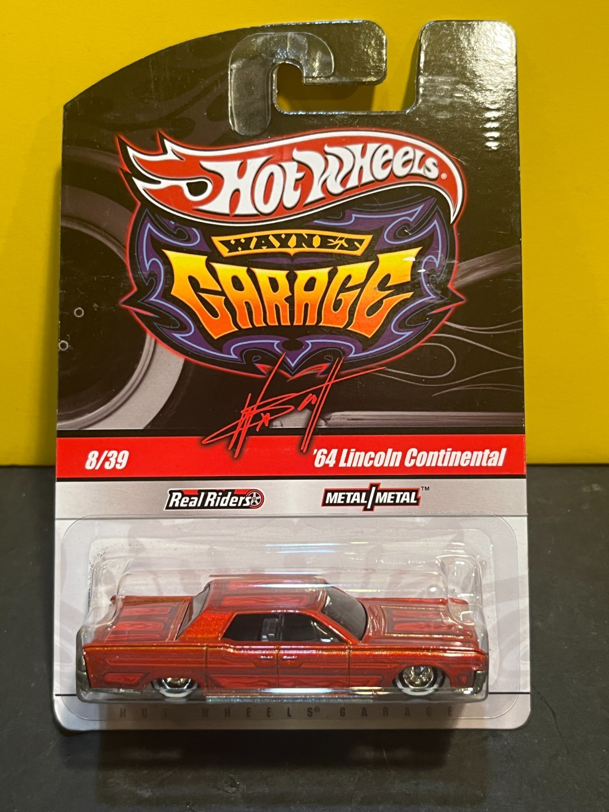 1/64 HOT WHEELS WAYNE’S GARAGE REAL RIDERS 8/39 64 LINCOLN CONTINENTAL RED CHASE