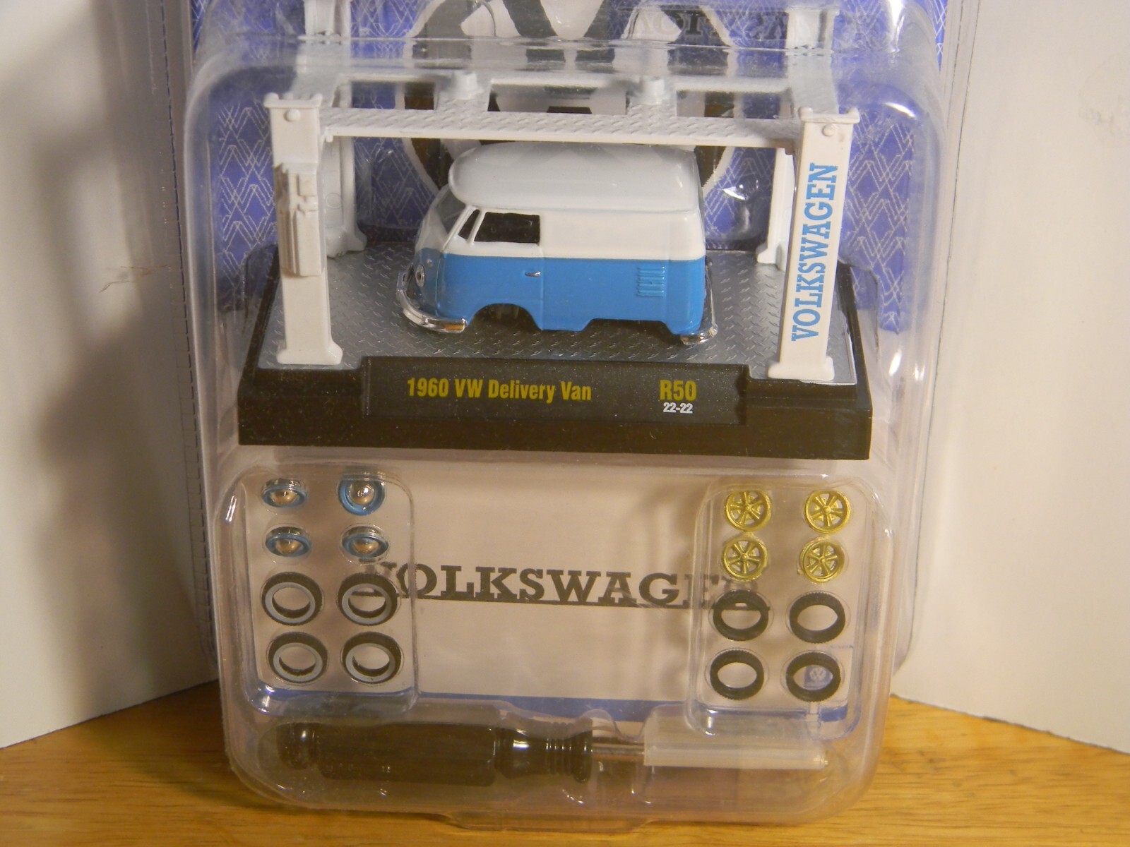 2022 M2 Machines Model Kit , R50 “1960 VW Delivery Van {Kombi)” 22-22, Unopened