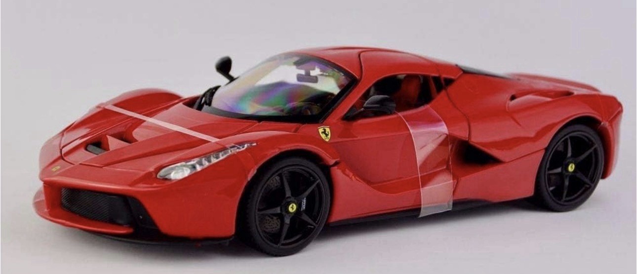 La Ferrari 1:18 Maisto Diecast Special Edition Red Model Car with Stand