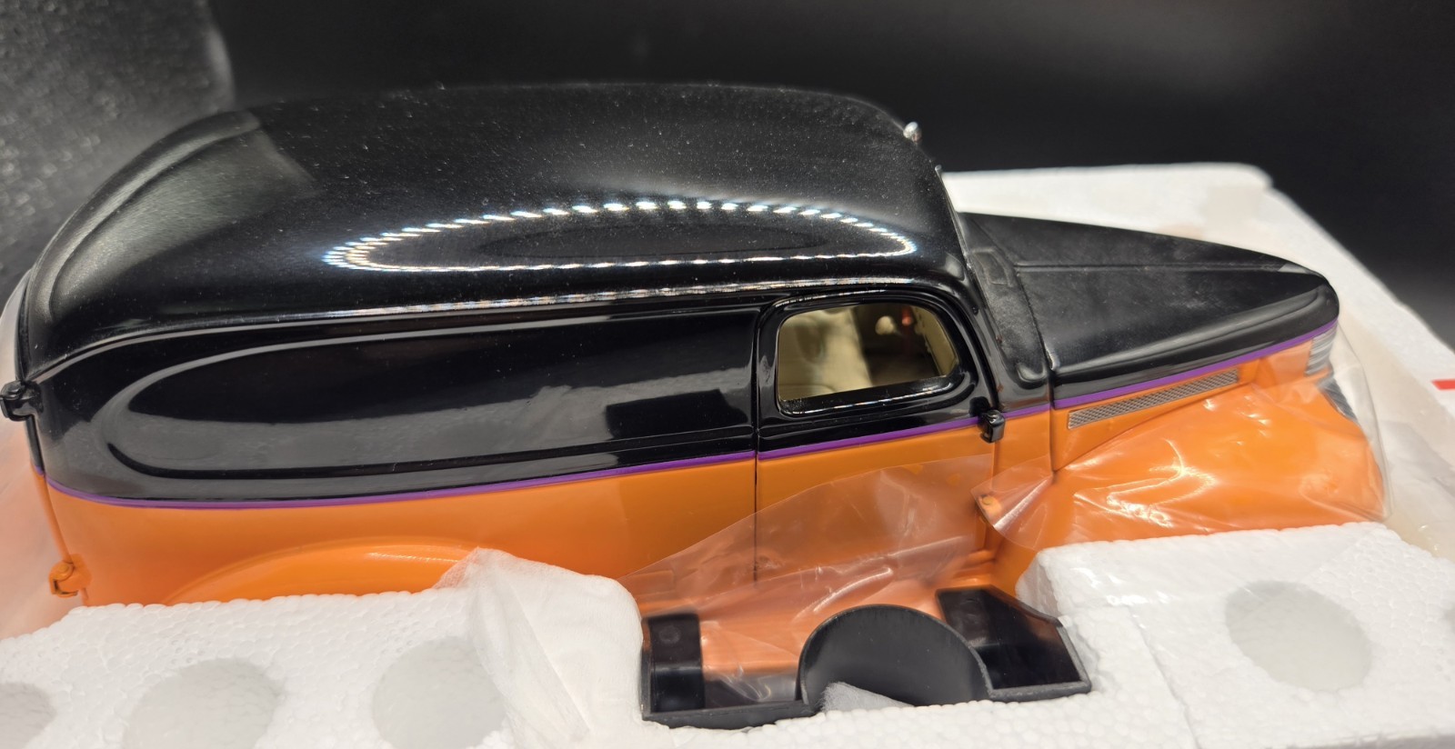 Danbury Mint 1:24 Scale – 1941 Custom Chevrolet Panel Truck NIB