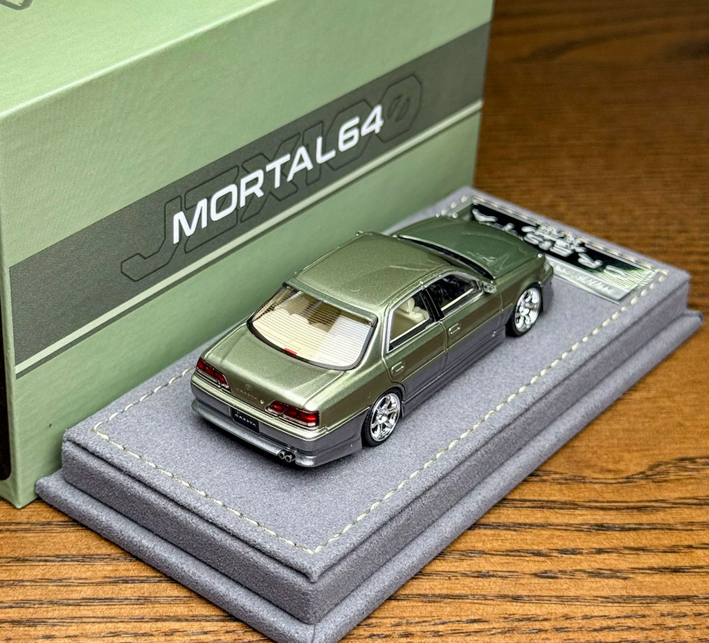 Mortal 1:64 Green JDM CRESTA JZX100 Sedan Sports Model Diecast Metal Car