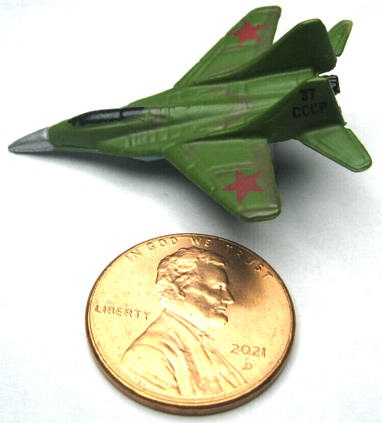 1989 FUNRISE MICRO MACHINES GREEN 1.5″ MILITARY FIGHTER JET AIRPLANE 37 CCCP
