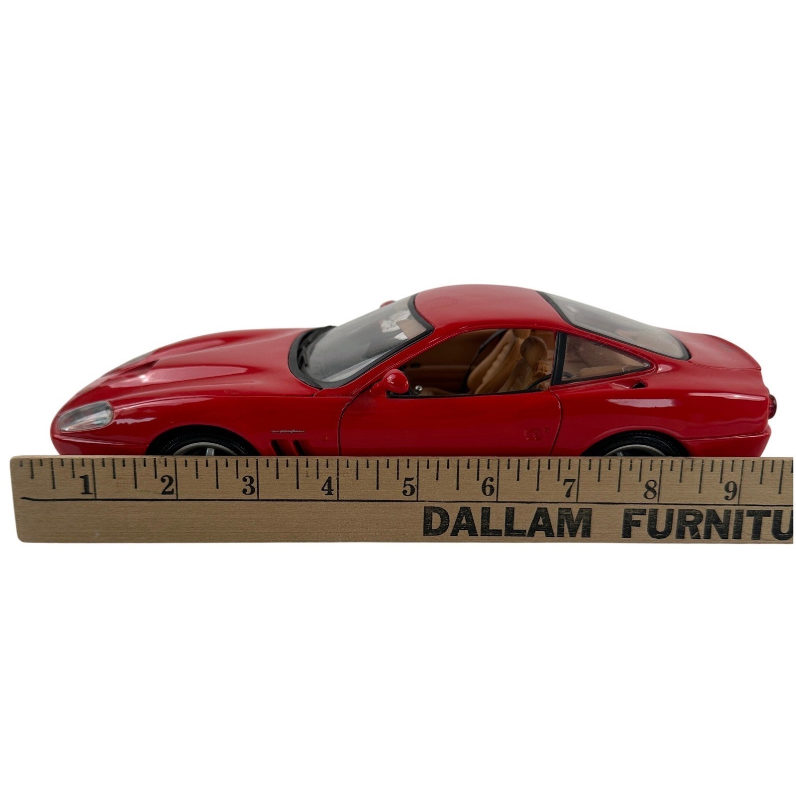 Ferrari Diecast Model Car Red 550 Maranello Pininfarina 1:18 Rosso Corsa