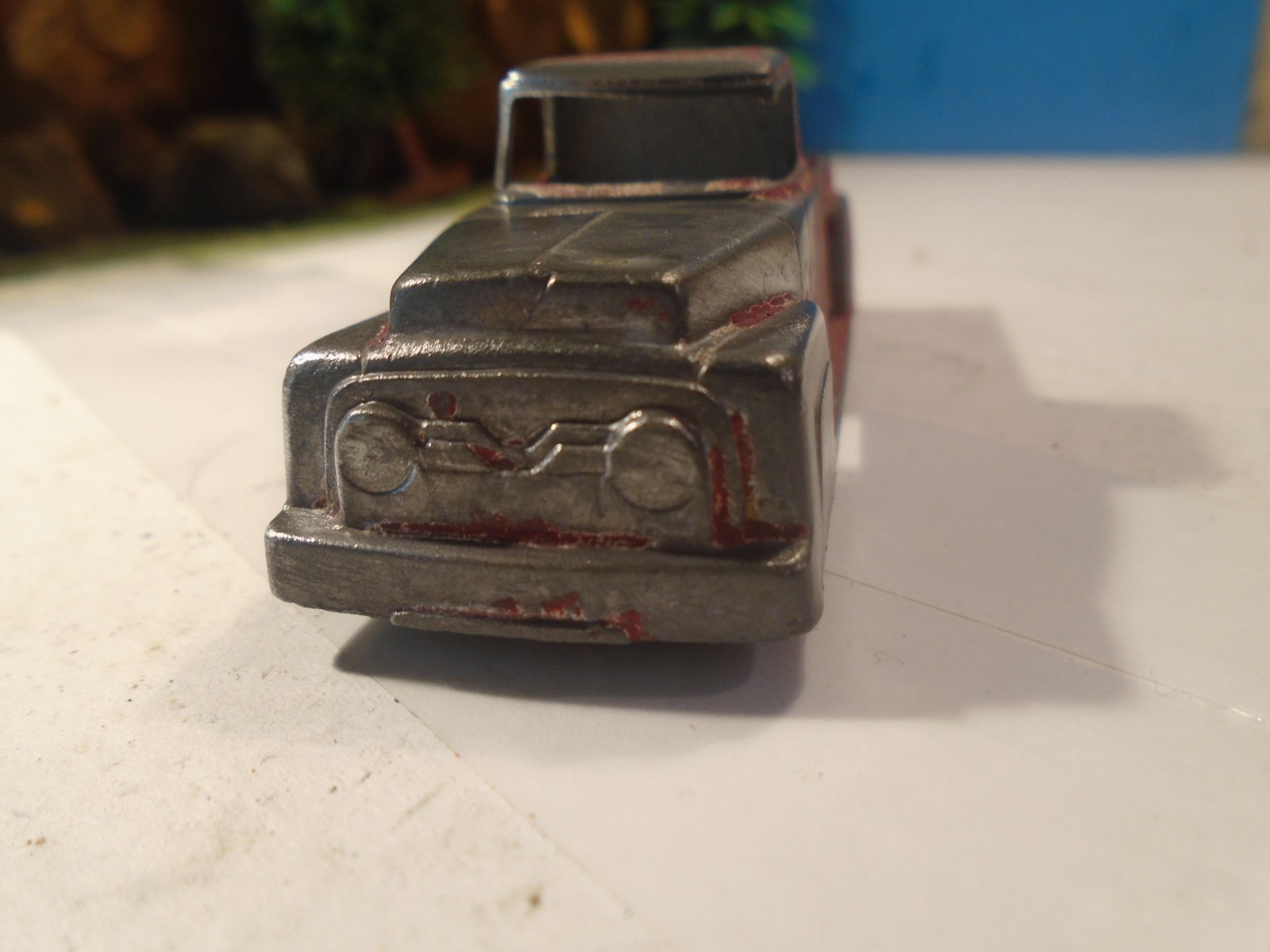 MIDGETOY VINTAGE 1/64 SCALE DIECAST PICKUP TRUCK , PARTS OR RESTORE 1-185-1