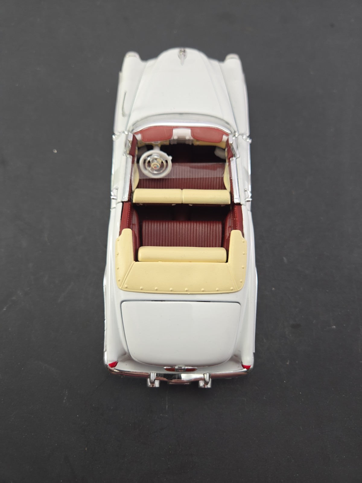 Signature Models 1953 Buick Skylark Convertible White 1/32 Diecast Car Loose