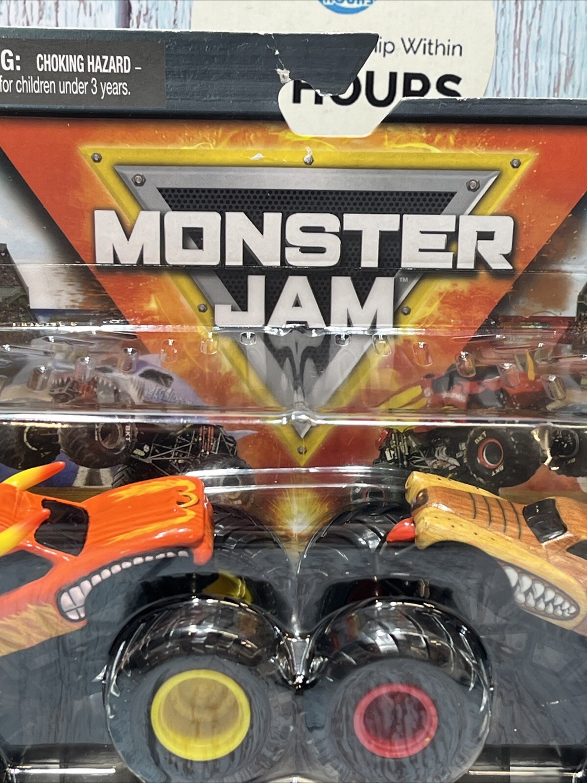 Monster Jam 1:64 Scale Truck El Toro Loco vs Monster Mutt 2 Pcs Figure Set.NIB