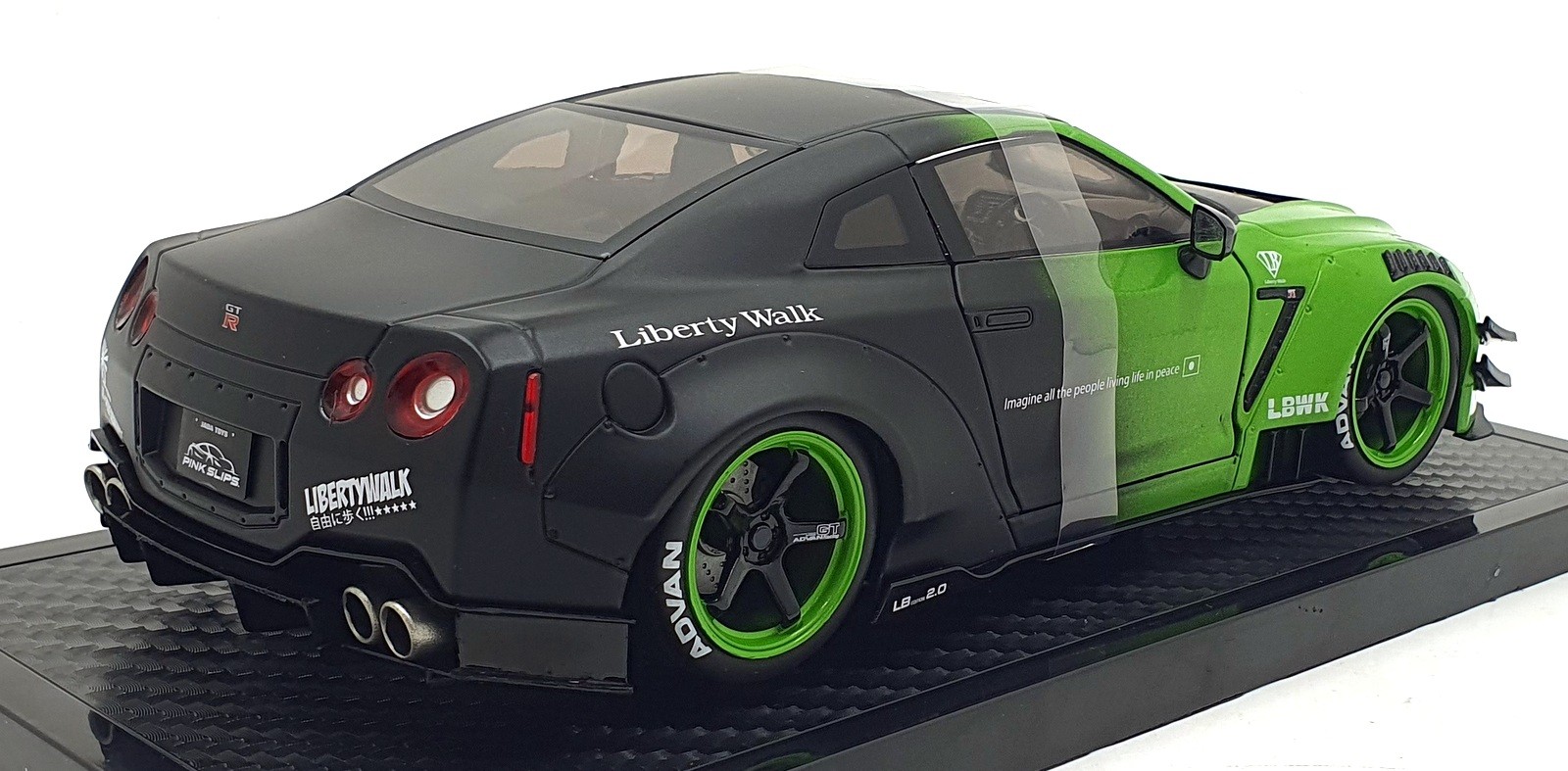 Jada Pink Slips 1/18 Scale 35724 – Nissan GT-R (R35) Liberty Walk Body Kit 2.0