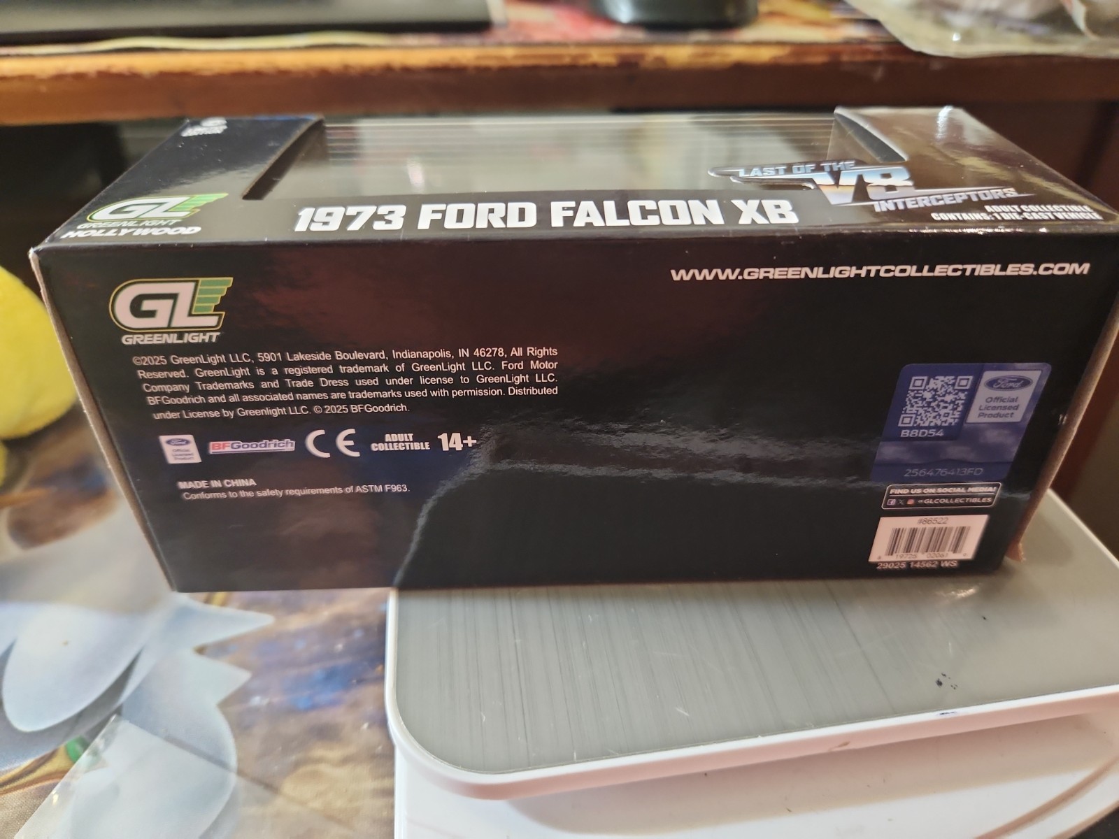 1:18 Greenlight 1973 Ford Falcon XB (Mad Max) 1:43