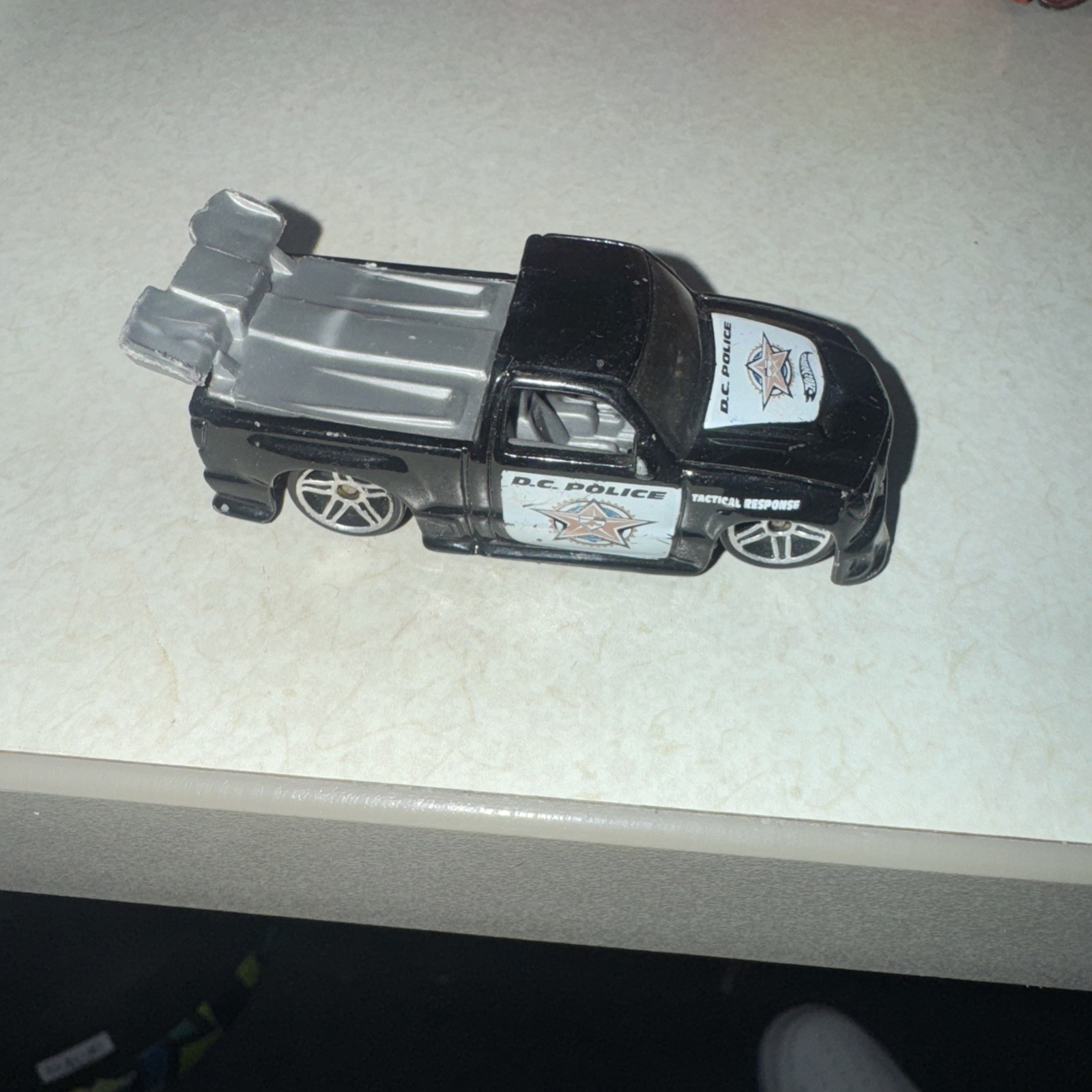 2002 Hot Wheels Deluxe Auto Chase Super Tuned D.C. Police$
