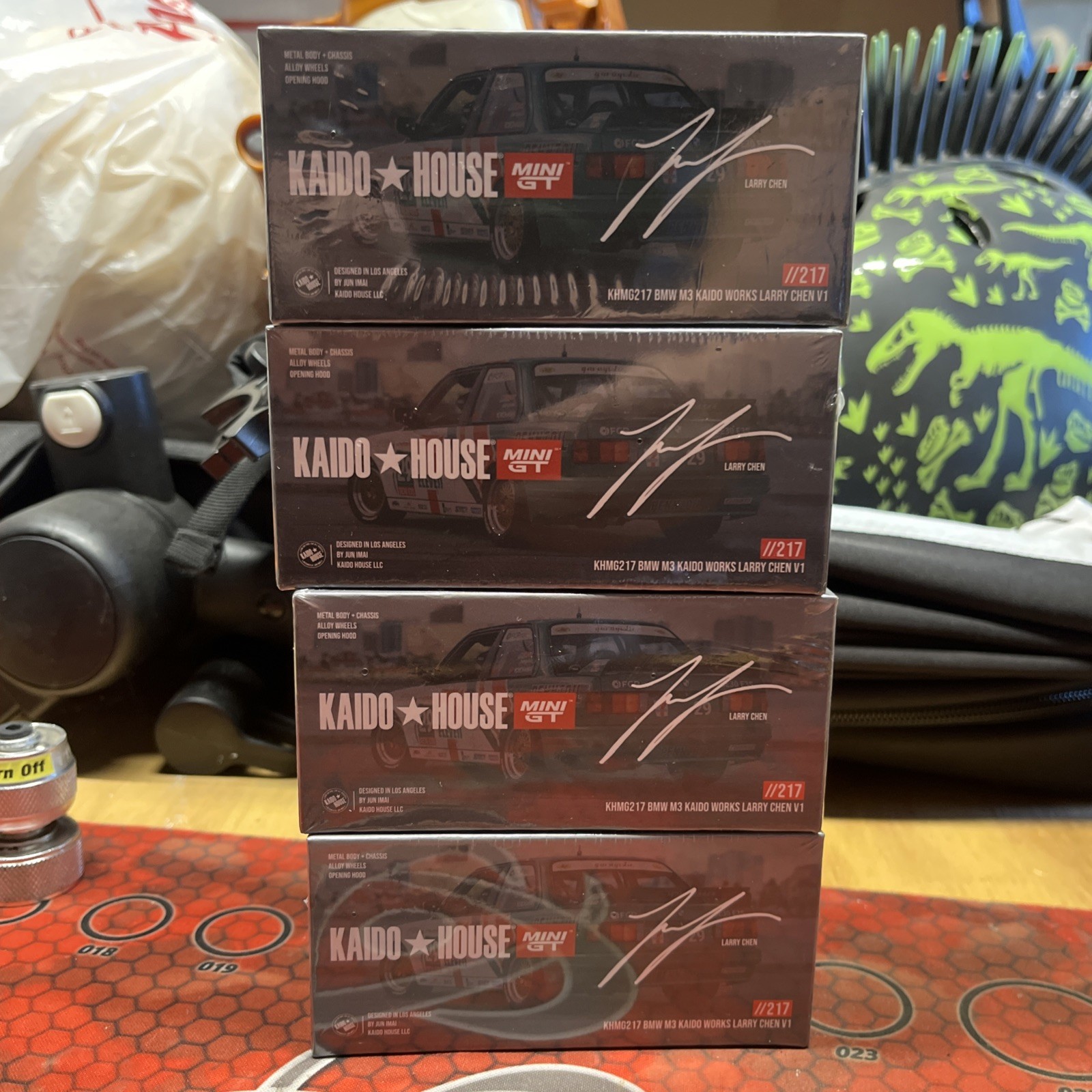 Kaido House x Mini GT 7-Eleven BMW M3 Kaido Works Larry Chen V1 1:64