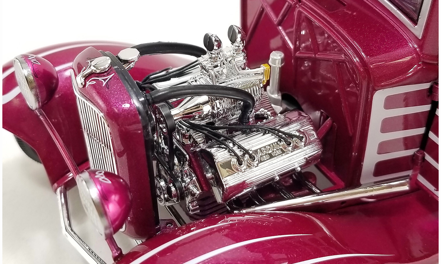 1932 Hot Rod Pickup (A1804105) Metallic Cotton Candy in 1/18 Scale by ACME (New)