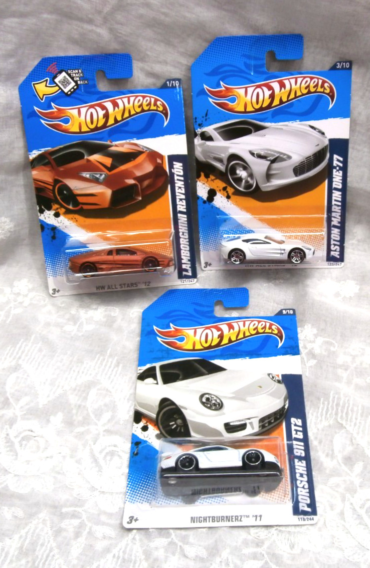 Lot/3 HOT WHEELS HW ALL STARS ’12 Lamborghini Aston Martin NIGHTBURNERZ ’11 NOS