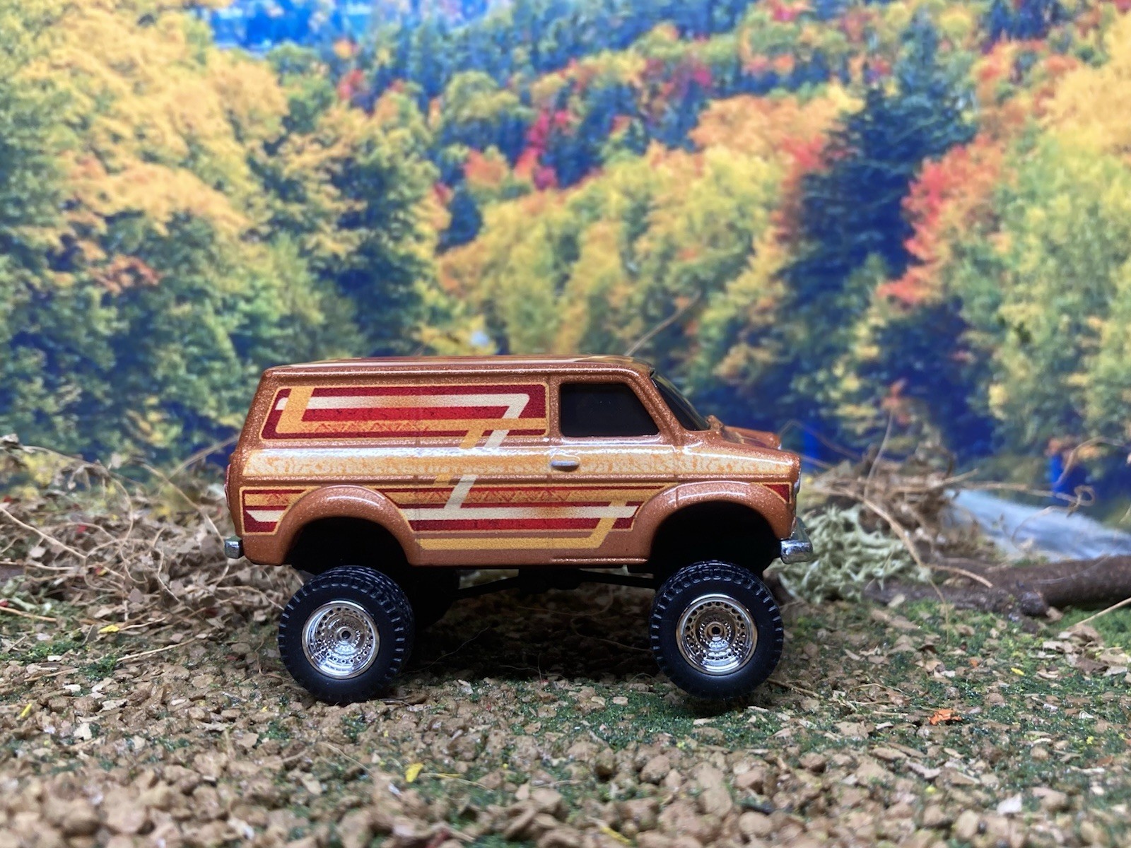 Ford Transit Supervan Lifted 4×4 Truck 1/64 Diecast Custom Hot Wheels Van