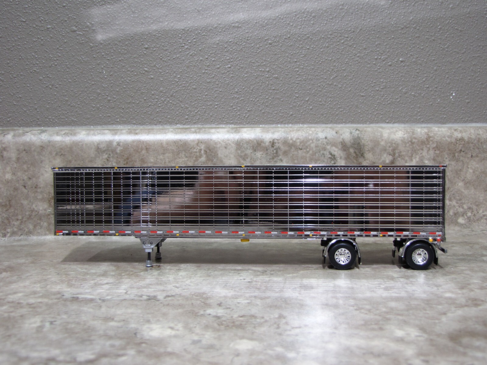 DCP 1/64 Chrome 53′ Utility Dry Goods Spread Axle Trailer Farm Toy