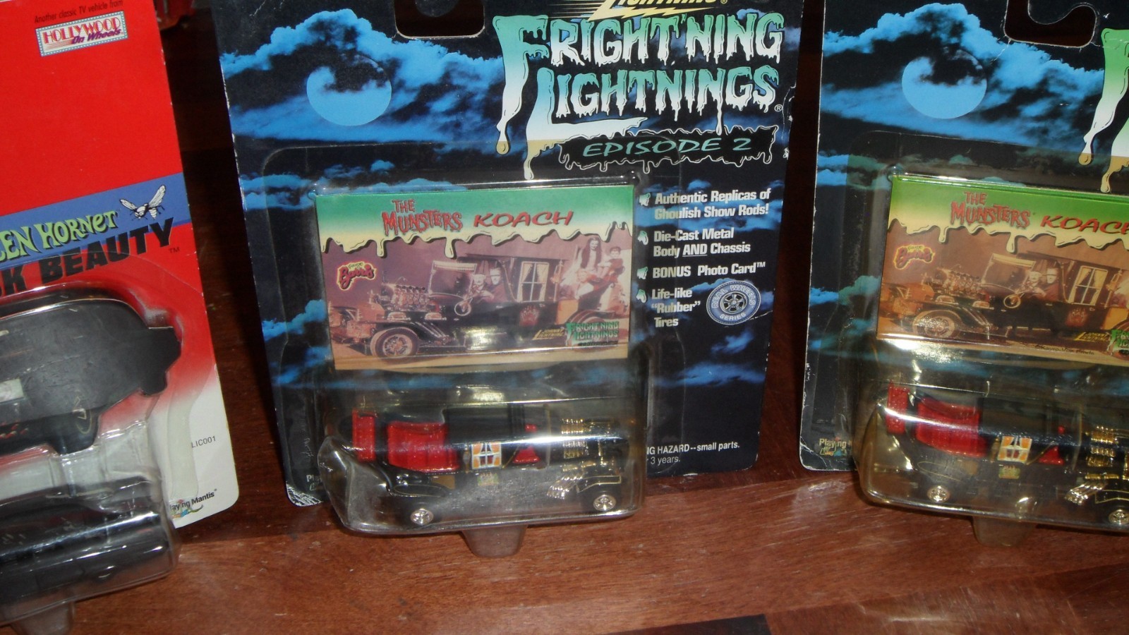 2X Johnny Lightning Munsters Barris Koach Episode 2 & Green Hornet Black Beauty
