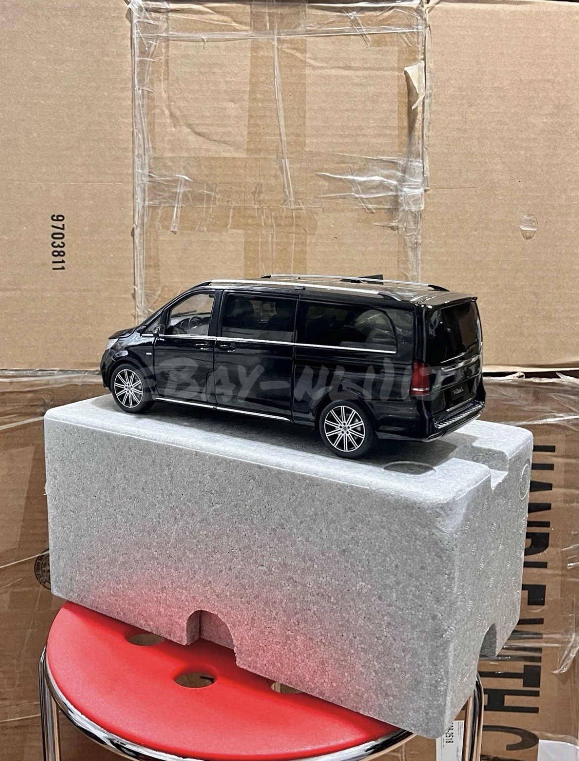 1:18 Scale Mercedes-Benz Vito Viano LWB Black Bus Minivan Diecast Model Car