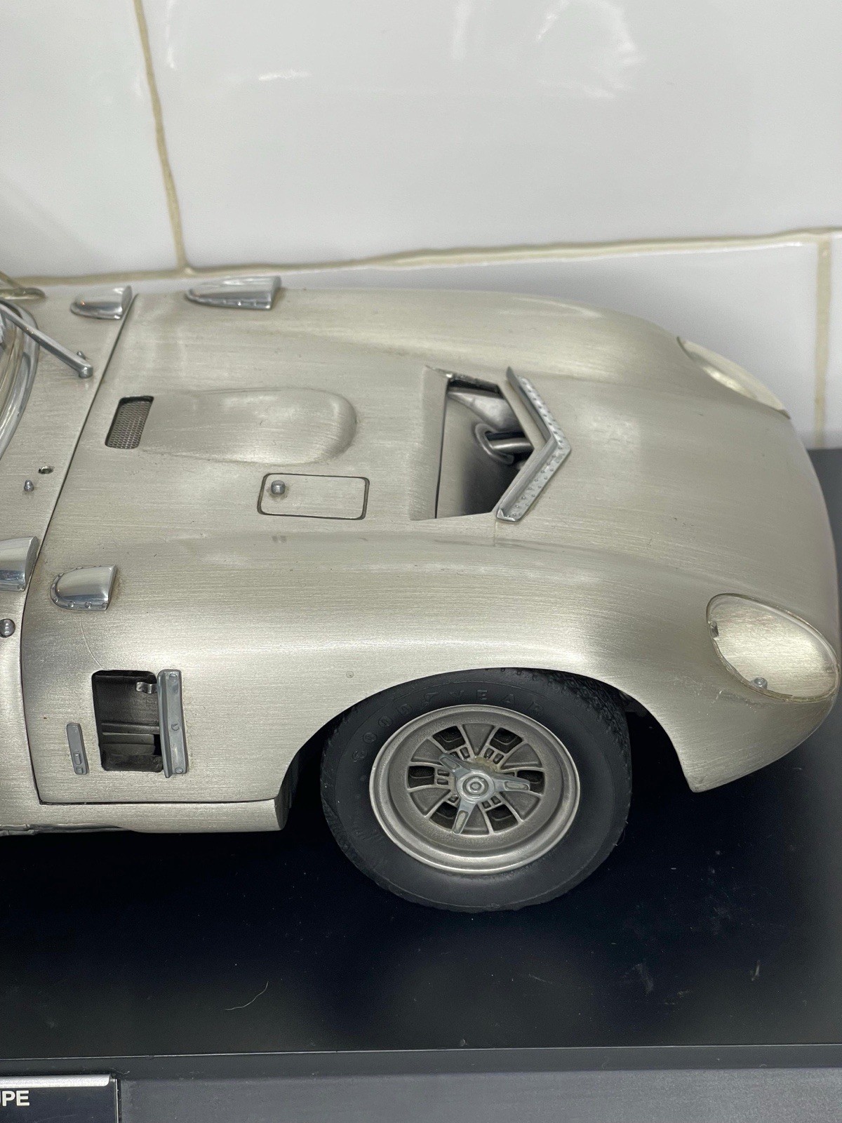 Franklin Mint Shelby Daytona Coupe In Fine Pewter 1:12 Scale with Stand