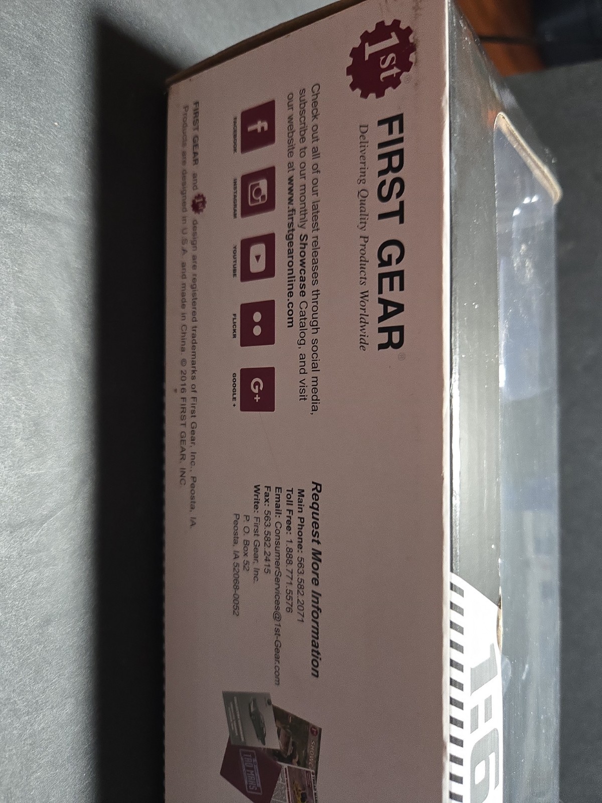 NOS 1st Gear Mack Pinnacle Day Cab / 53′ Smooth Sided Intermodal Reefer IOWA FFA