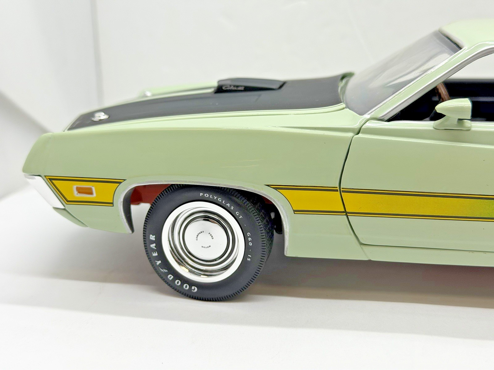 1971 Ford Torino GT Green 1:18 Scale Auto World Item 0054 Not in Box Bx7-4