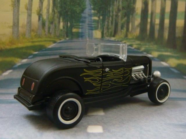 Hot Rod 1932 Ford Hi-Boy 289ci V8 “Rat Rod” Roadster 1/64 Scale Limited Edit P