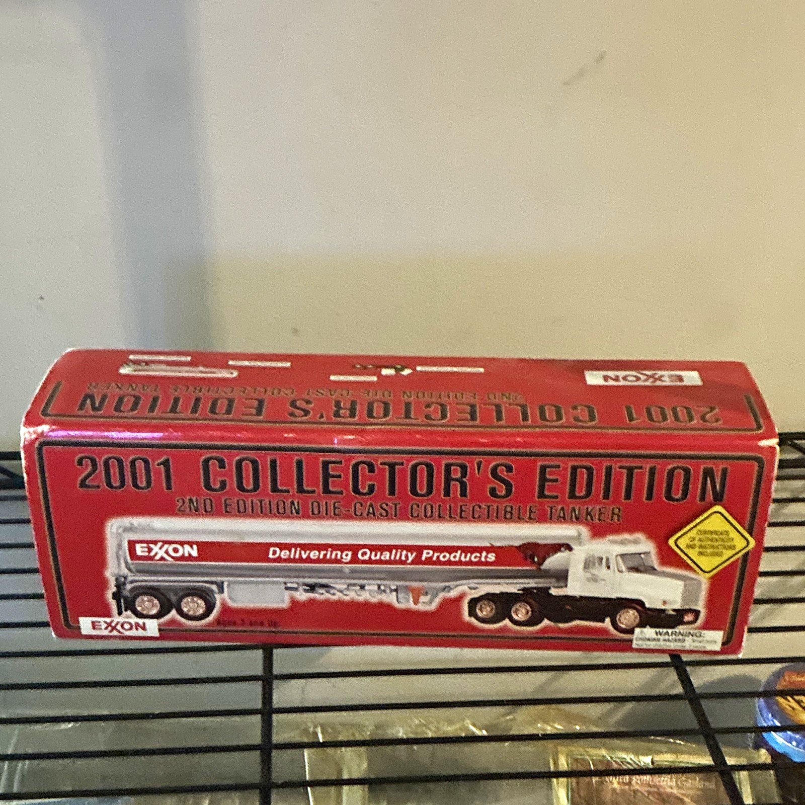 Exxon Collector’s Edition 2001 Volvo Tanker Truck 1:64 Diecast 2nd Ed