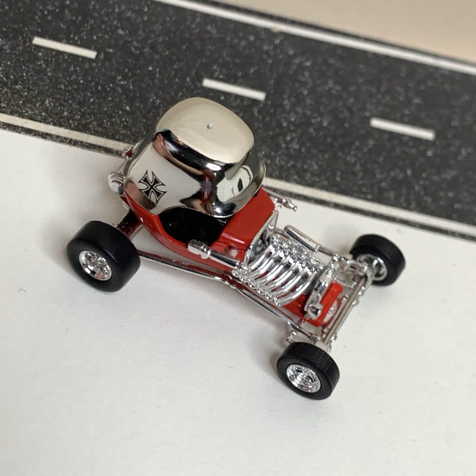 Hot Wheels 100% Collectibles Psychedelic Relics Series Red Baron Hot Rod 1:64 NM