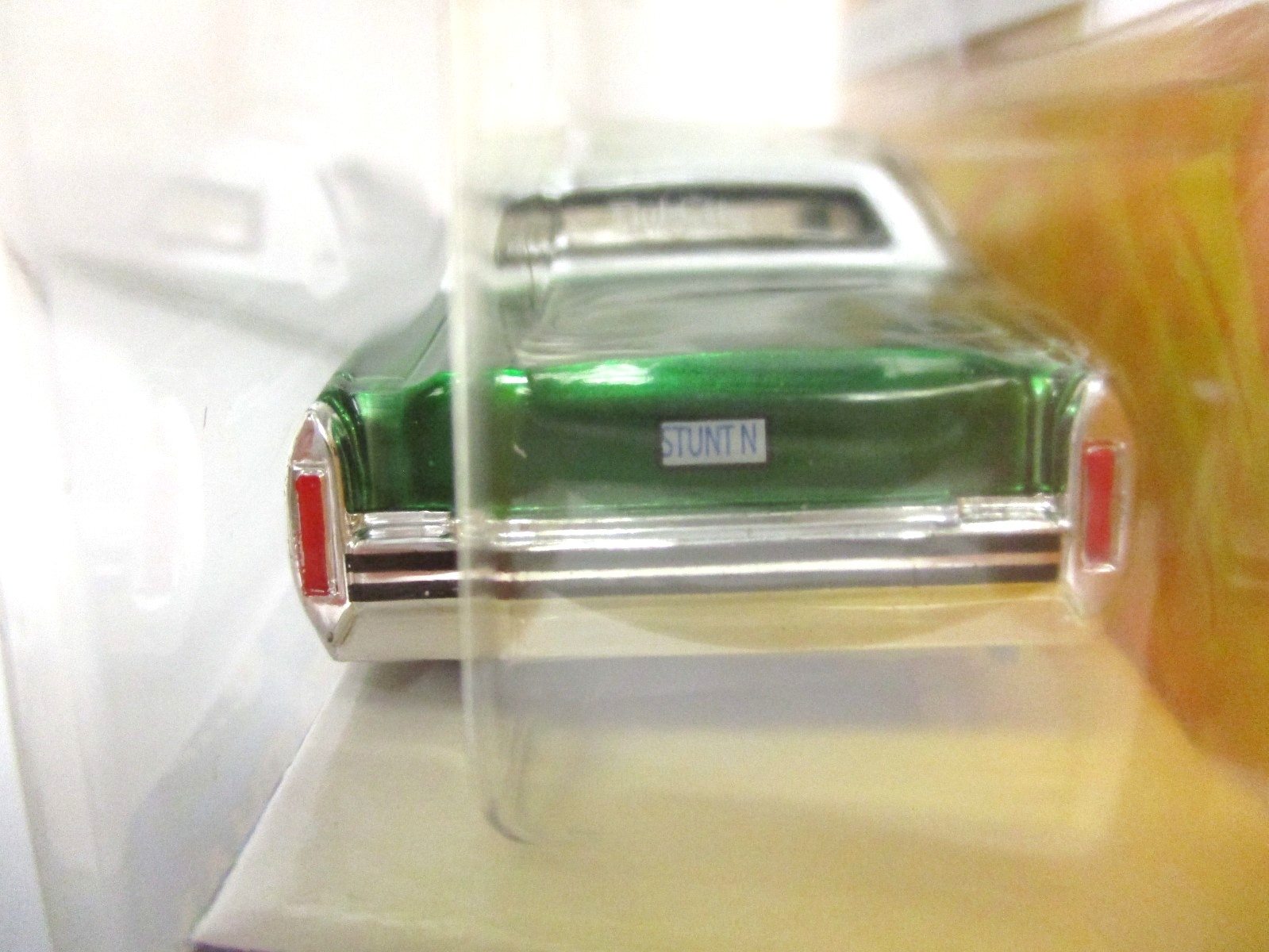 JADA – DUB CITY OLD SKOOL – 1985 CADILLAC COUPE DEVILLE BROUGHAM LOWRIDER – 1/64