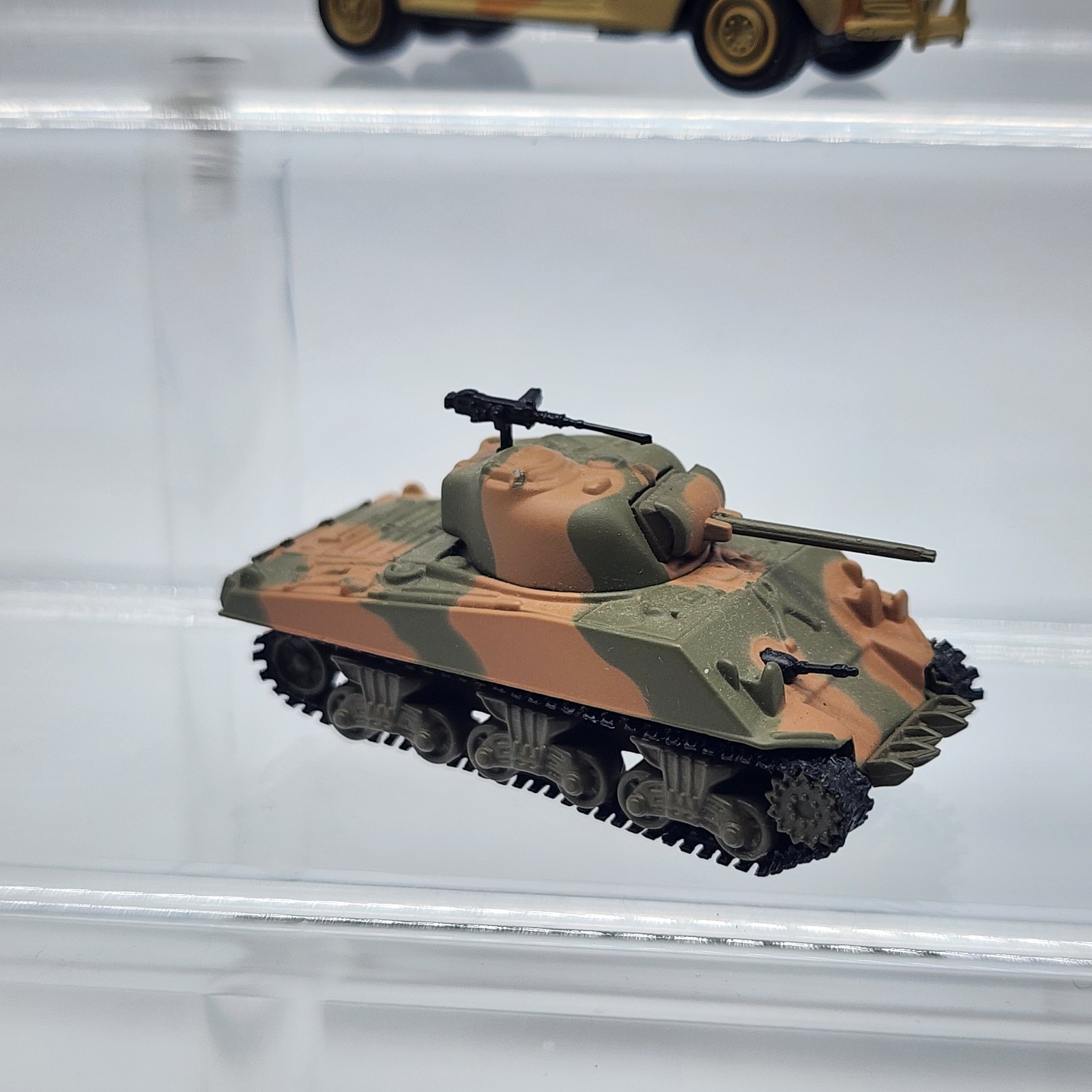 Johnny Lightning Military WWII M3 Grant Tank Chevy Staff Car Sherman Tank Lot